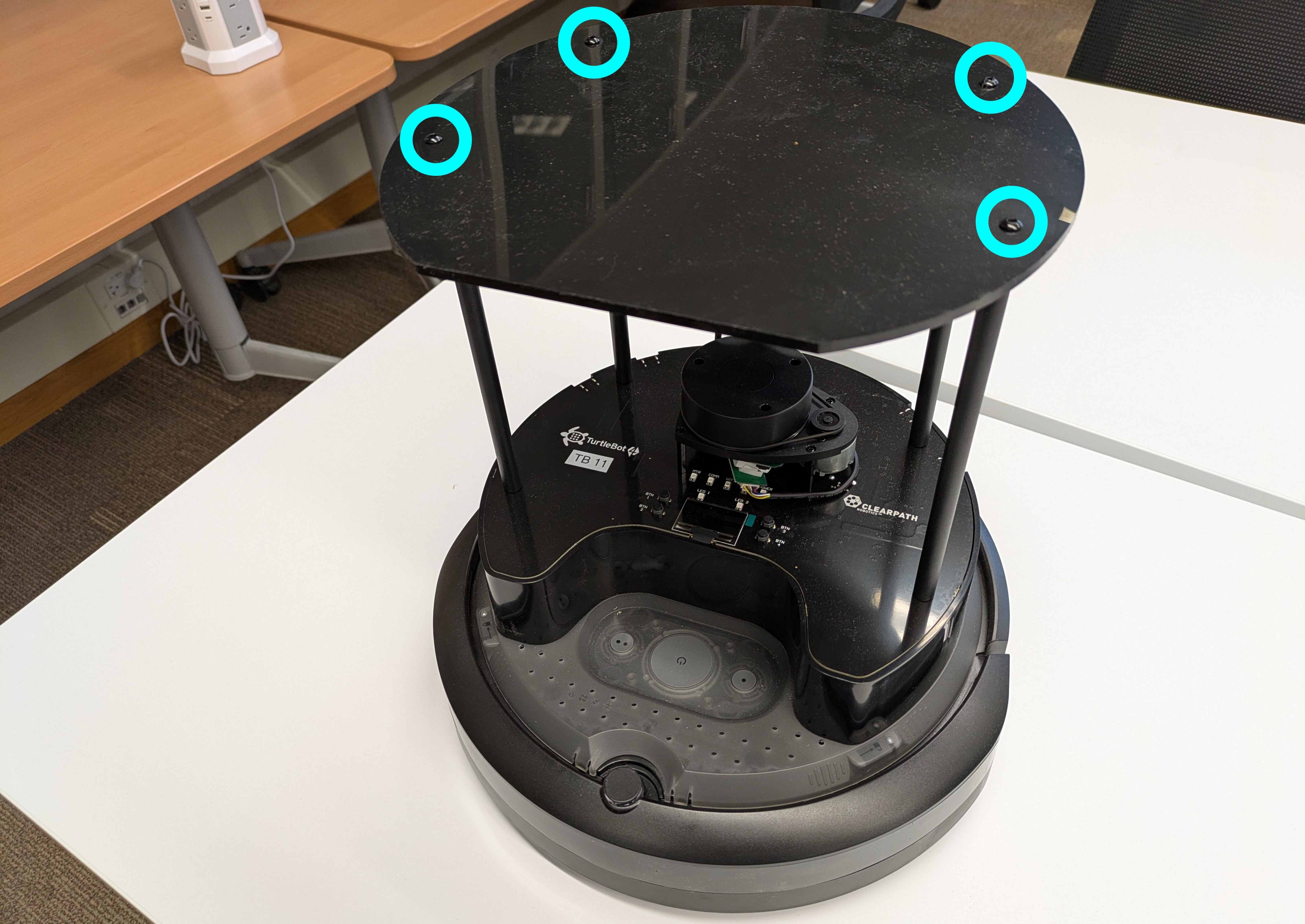 Turtlebot4 screws to remove on top plate